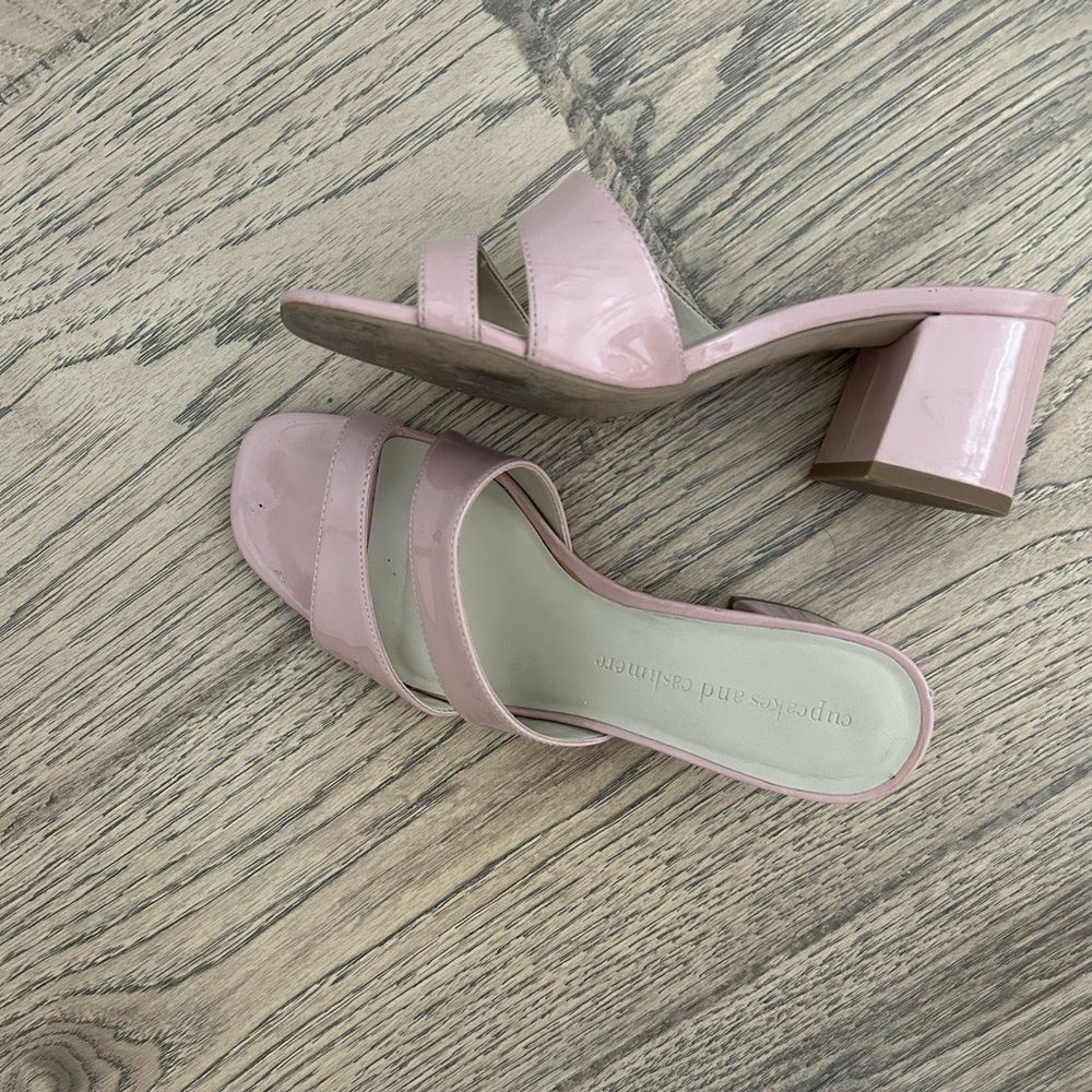 Cupcakes & Cashmere pink slip in shoes perfect with jeans or out on the town